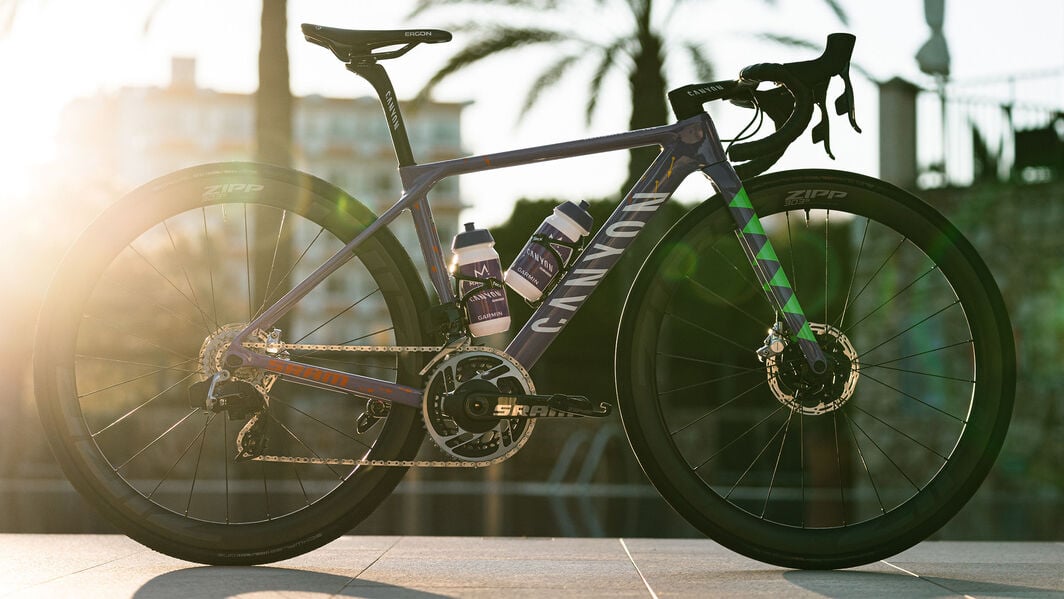 Racefietsen van de professionele teams van Canyon 